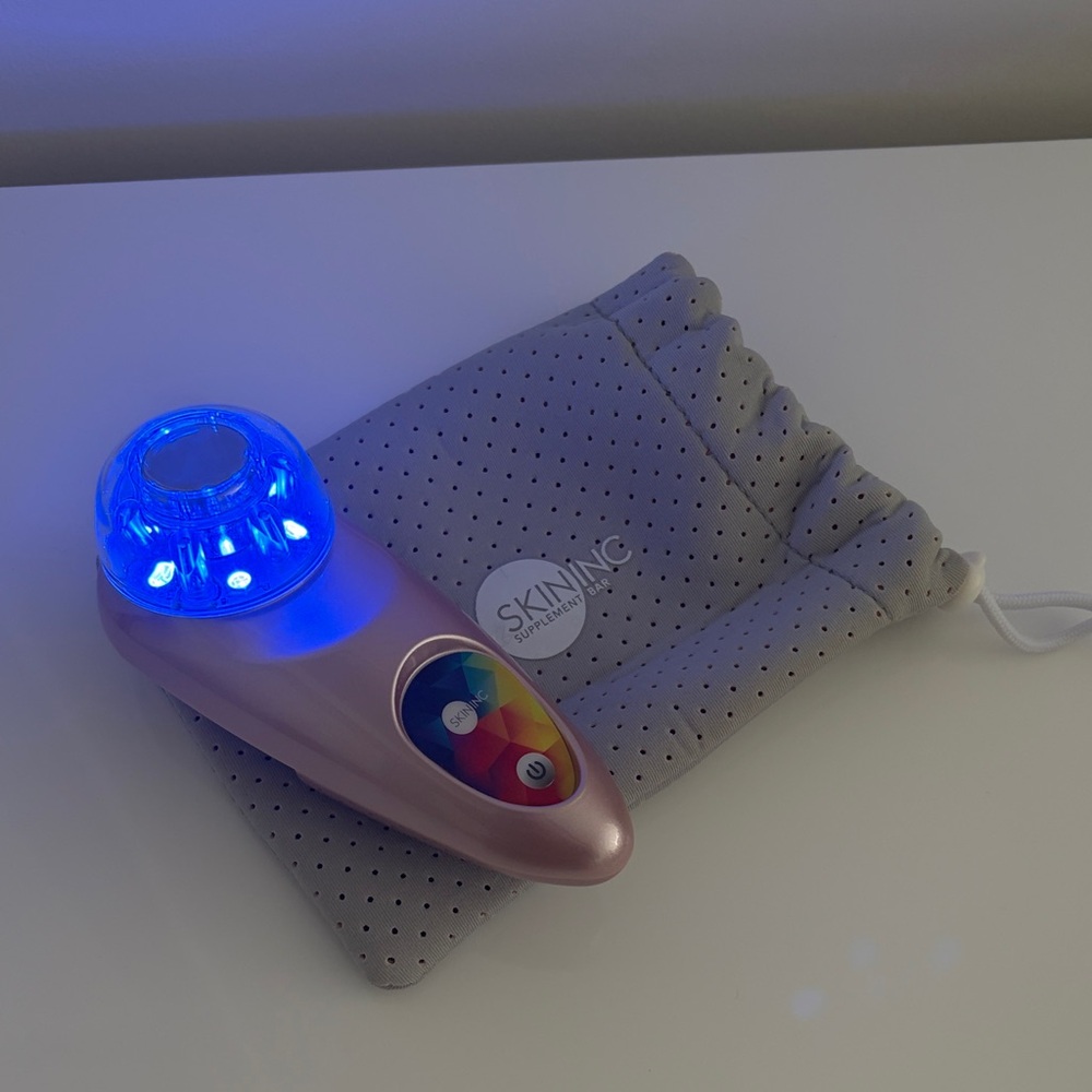 Skin Inc LED Device - Picture 3 of 10